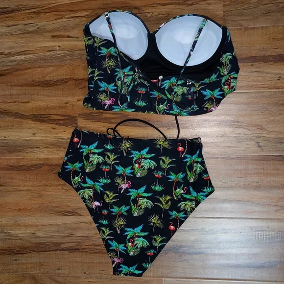 Cupshe XXL cropped tankini with high waist bottoms - Picture 2 of 3